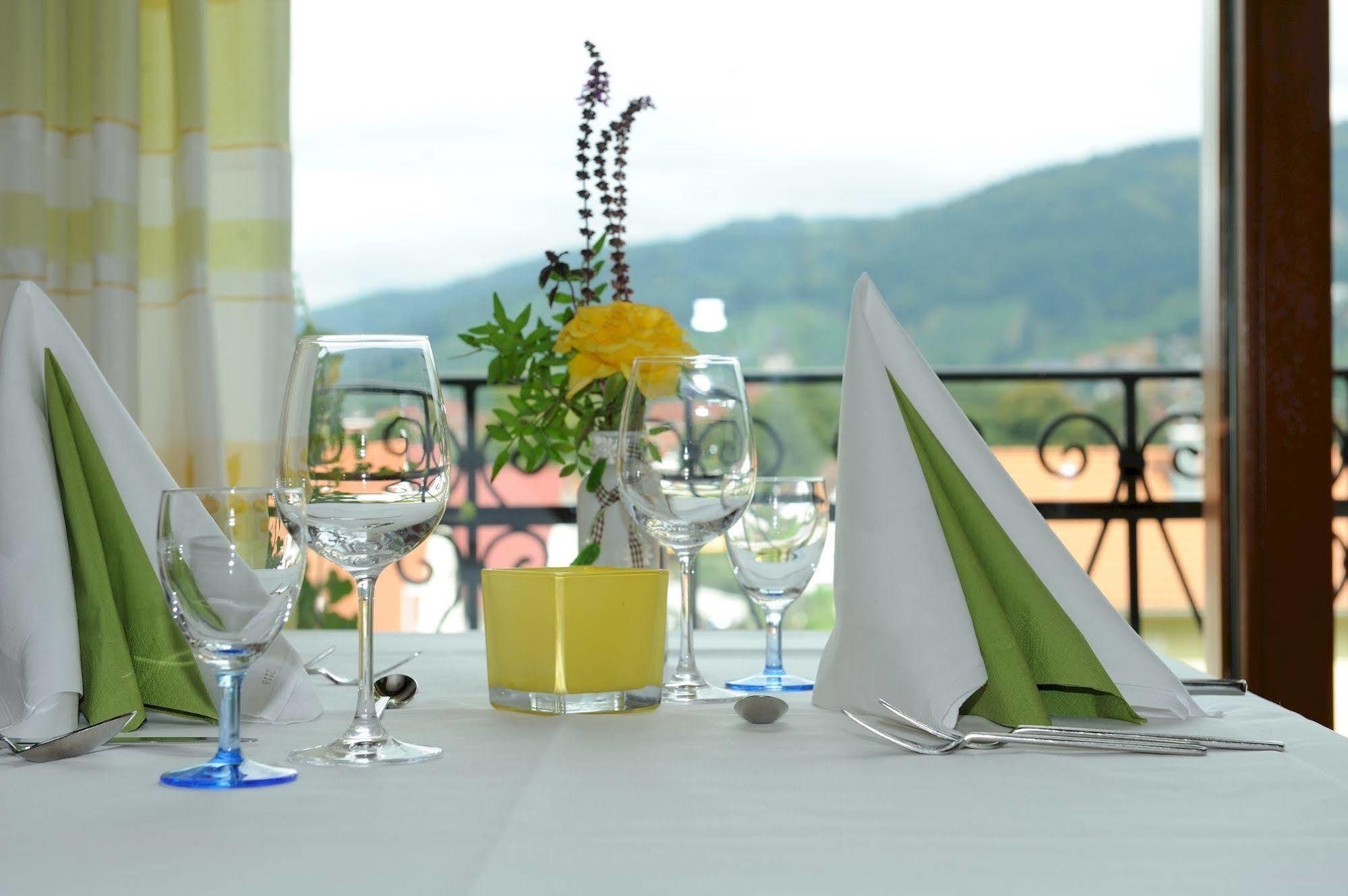 Deva Hotel Renchtalblick Oberkirch  Eksteriør bilde